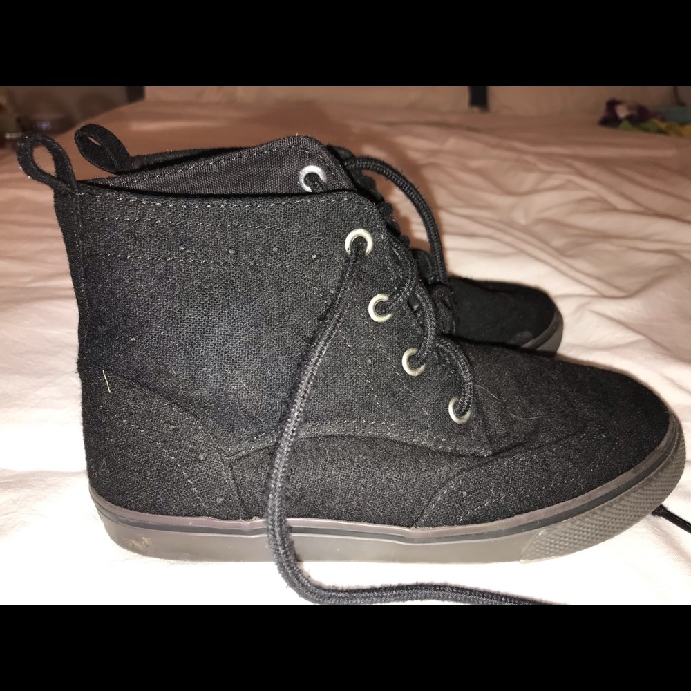 Kids black high tops